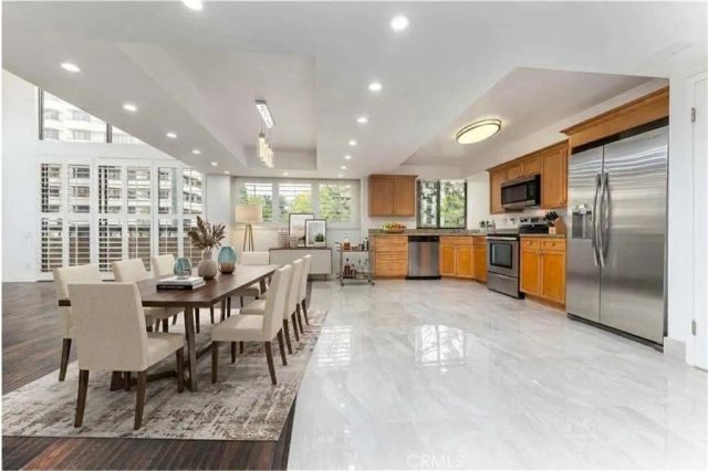 10590 Wilshire Boulevard 305, Los Angeles, CA 90024