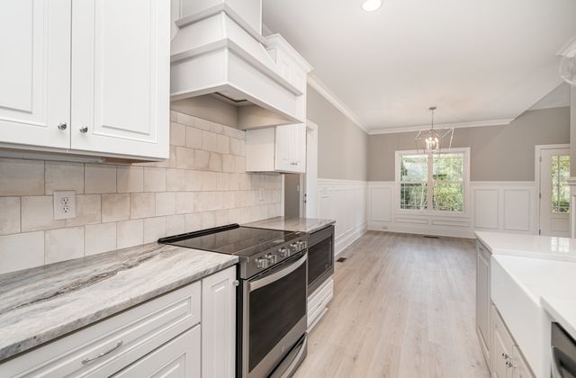 1815 Sulphur College Rd, Hartsville, TN 37074