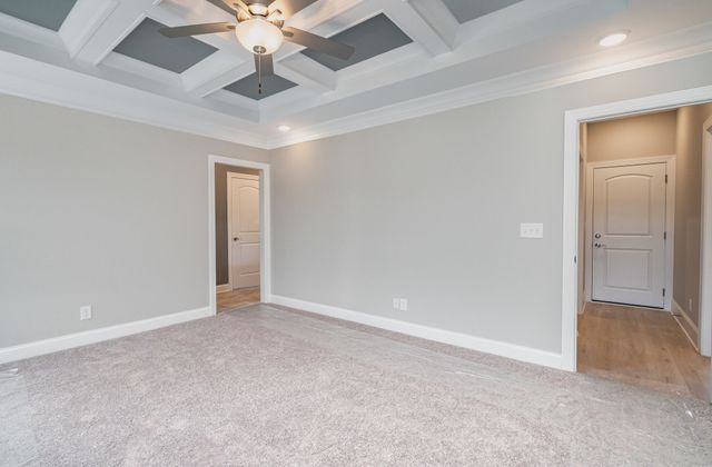 1815 Sulphur College Rd, Hartsville, TN 37074