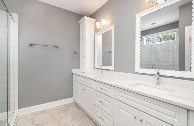 1815 Sulphur College Rd, Hartsville, TN 37074