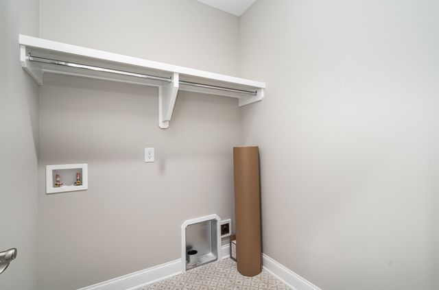 1815 Sulphur College Rd, Hartsville, TN 37074