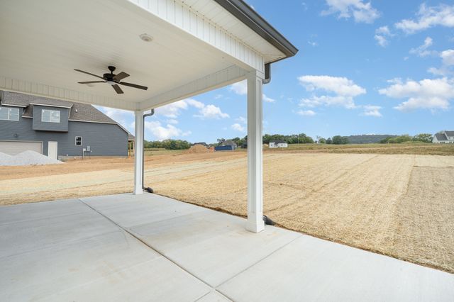 1815 Sulphur College Rd, Hartsville, TN 37074