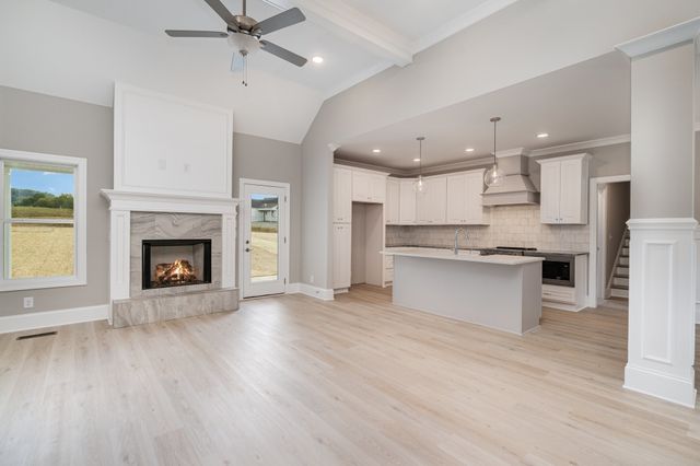 1815 Sulphur College Rd, Hartsville, TN 37074