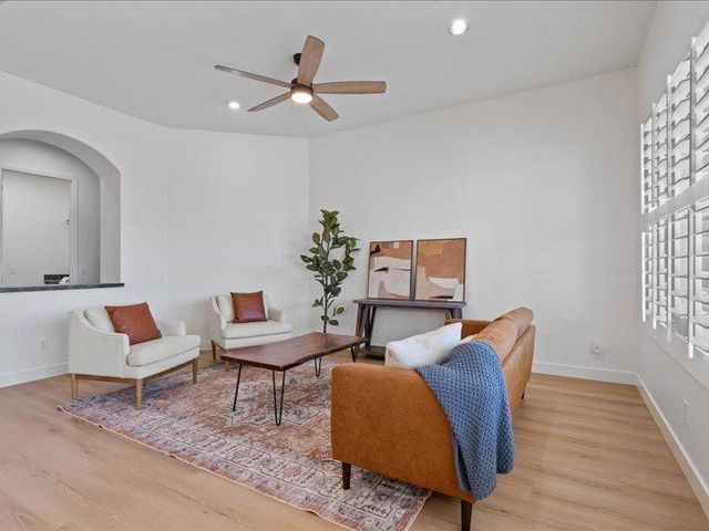 2025 W Calle De Sol, Phoenix, AZ 85085