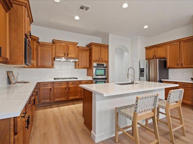 2025 W Calle De Sol, Phoenix, AZ 85085