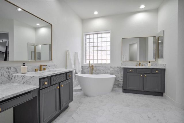 2025 W Calle De Sol, Phoenix, AZ 85085