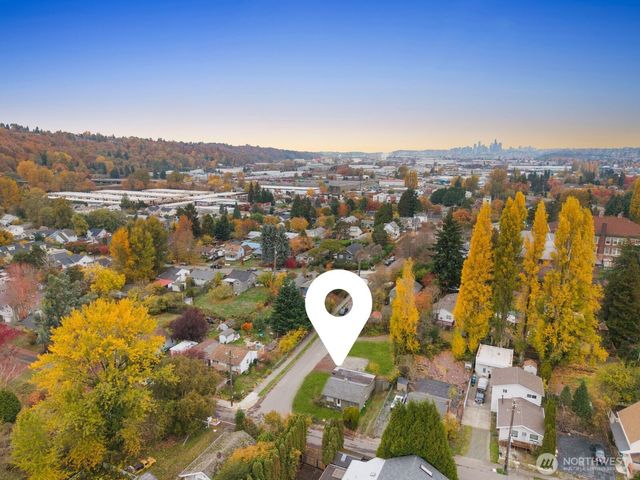 702 S Director Street, Seattle, WA 98108