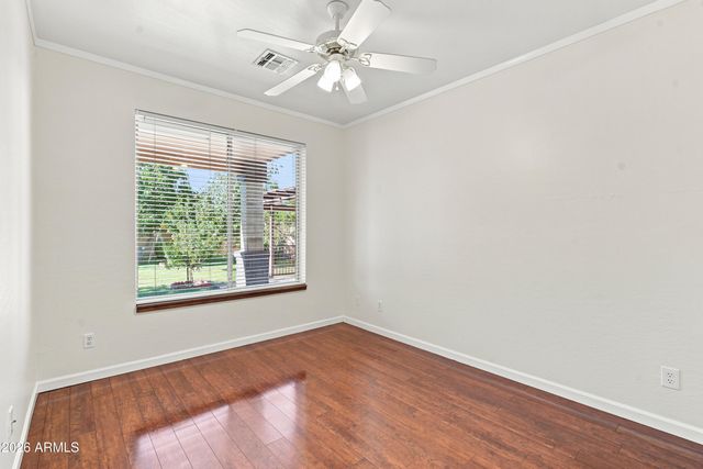 718 E ORANGEWOOD Avenue, Phoenix, AZ 85020