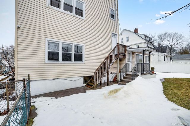 4 Amackassin Terrace Unit 2, Yonkers, NY 10703