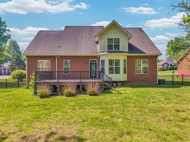 389 Avey Cir, Cookeville, TN 38506