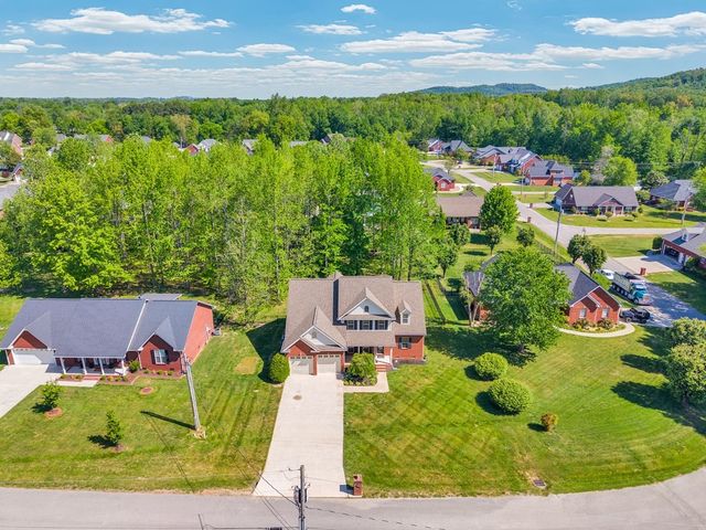 389 Avey Cir, Cookeville, TN 38506
