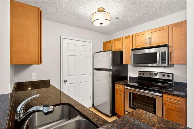 1074 Peachtree NE Walk B212, Atlanta, GA 30309