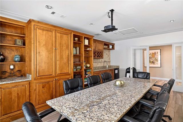 1074 Peachtree NE Walk B212, Atlanta, GA 30309