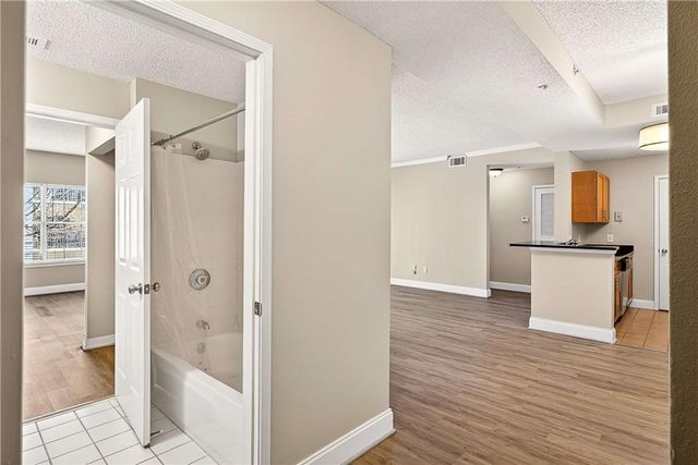 1074 Peachtree NE Walk B212, Atlanta, GA 30309