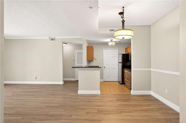 1074 Peachtree NE Walk B212, Atlanta, GA 30309