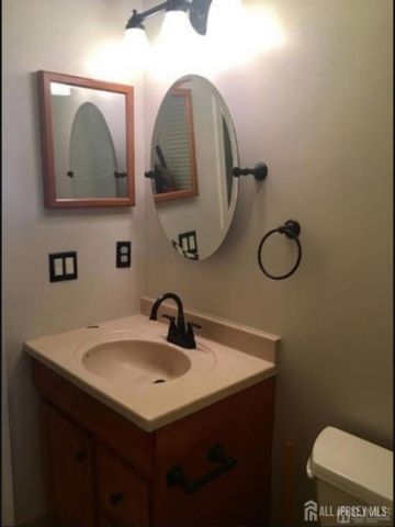 3081 Cypress Court, South Brunswick, NJ 08852