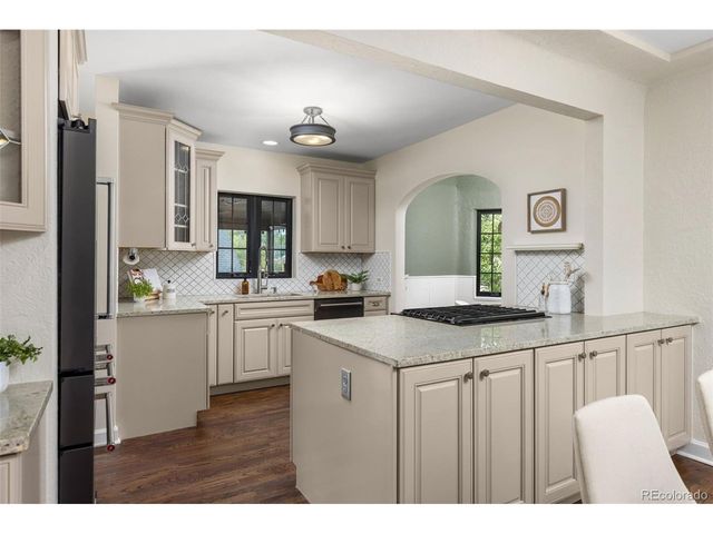 2585 Forest St, Denver, CO 80207