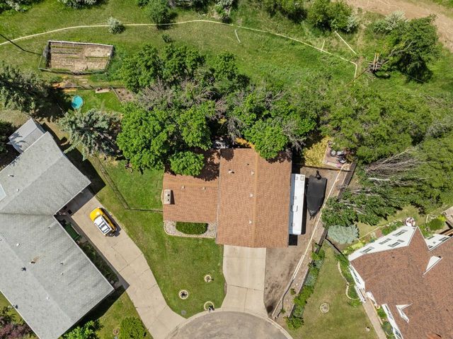 1415 13th AVE NW, Minot, ND 58703
