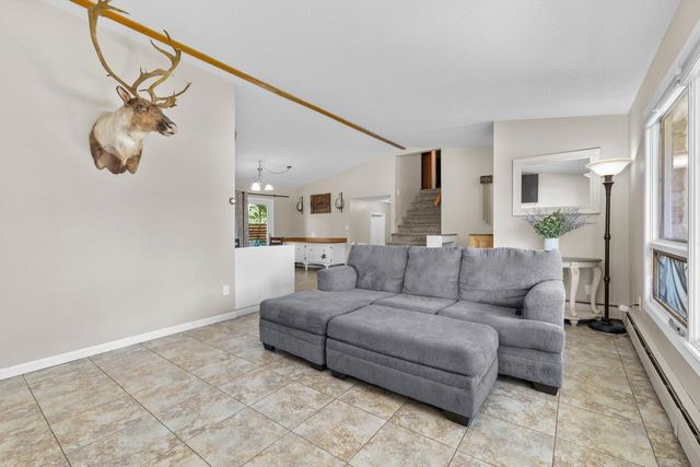 1415 13th AVE NW, Minot, ND 58703