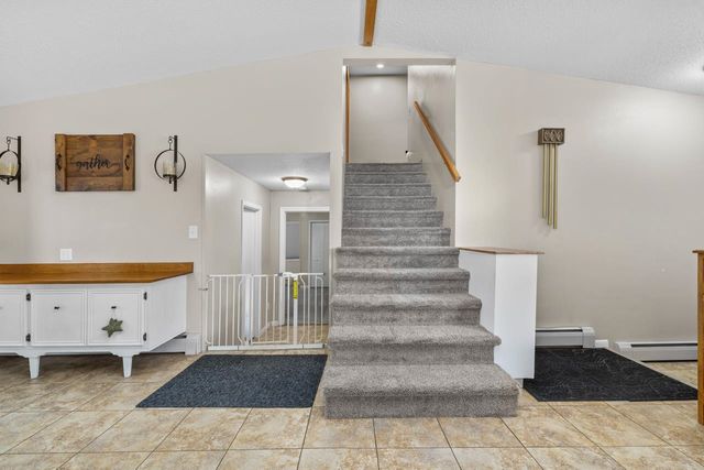 1415 13th AVE NW, Minot, ND 58703