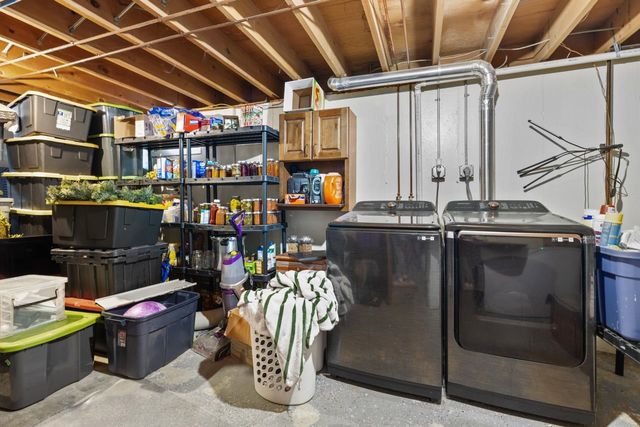 1415 13th AVE NW, Minot, ND 58703