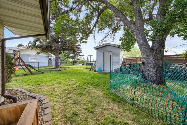1415 13th AVE NW, Minot, ND 58703