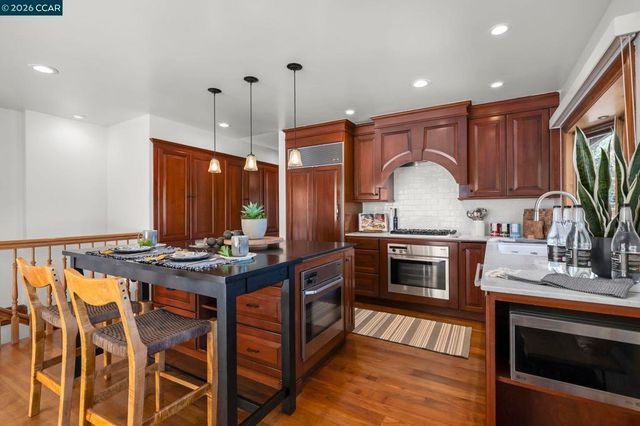 811 Shady Glen, Martinez, CA 94553