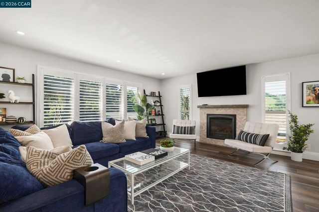 811 Shady Glen, Martinez, CA 94553