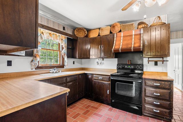 5856 Blue Rock Road, Cincinnati, OH 45247