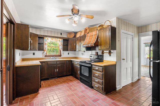 5856 Blue Rock Road, Cincinnati, OH 45247
