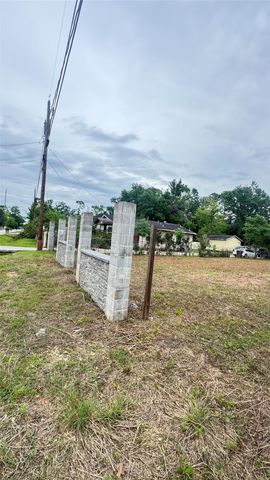 9016 Sherburne Street, Houston, TX 77016
