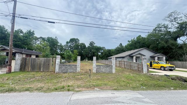 9016 Sherburne Street, Houston, TX 77016