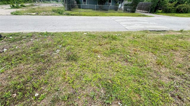 9016 Sherburne Street, Houston, TX 77016