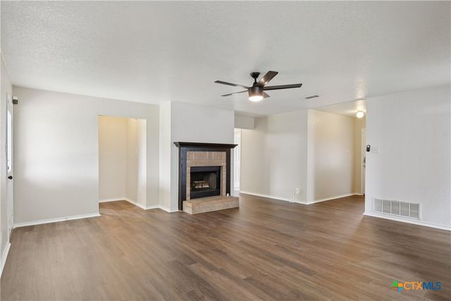 3804 John Haedge Drive, Killeen, TX 76549