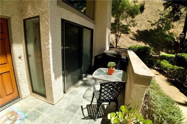 26130 Alizia Canyon, Calabasas, CA 91302