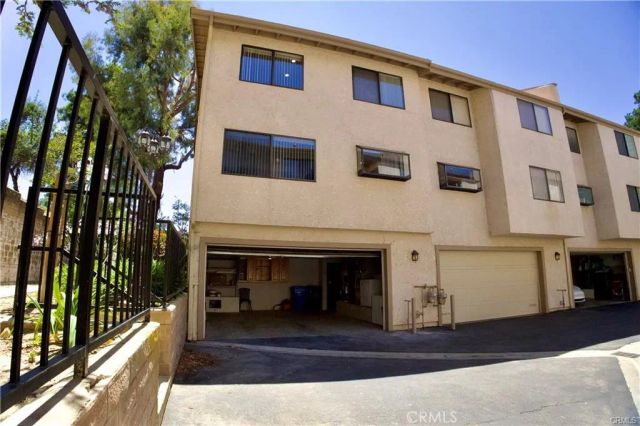 26130 Alizia Canyon, Calabasas, CA 91302