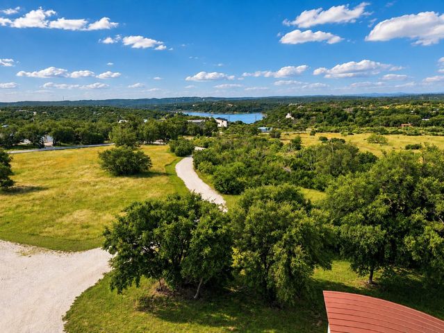 312 Paleface Point Dr, Spicewood, TX 78669