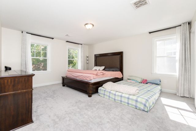 51 Phillips 51, Watertown, MA 02472