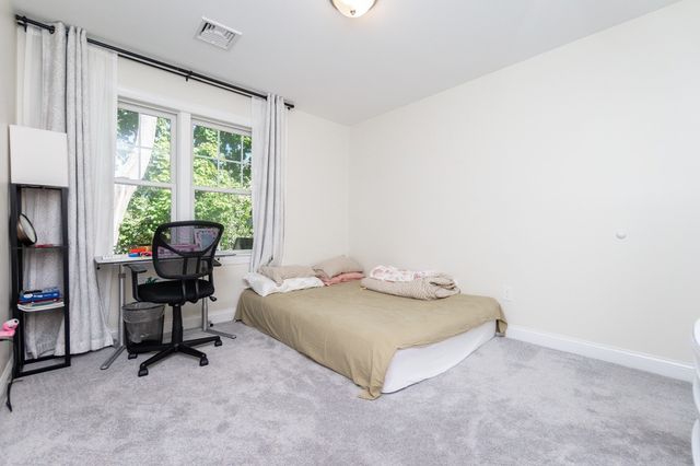 51 Phillips 51, Watertown, MA 02472