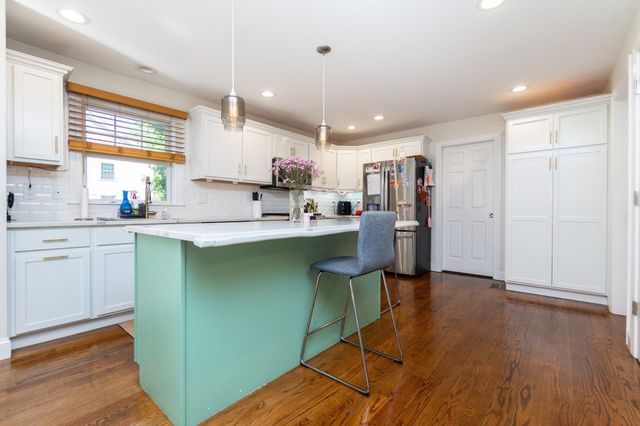 51 Phillips 51, Watertown, MA 02472