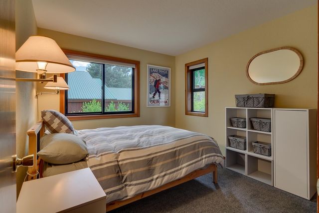 11615 Rhineland Avenue, Truckee, CA 96161