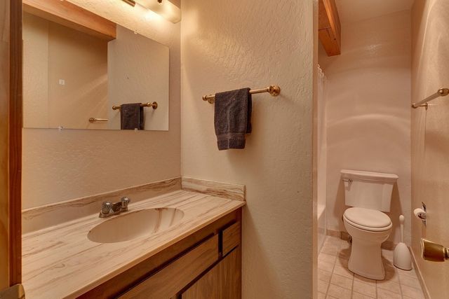 11615 Rhineland Avenue, Truckee, CA 96161