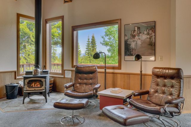 11615 Rhineland Avenue, Truckee, CA 96161
