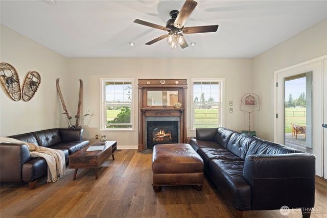 9177 Collins Road, Sedro Woolley, WA 98284