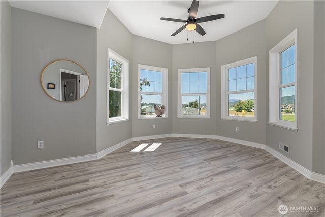 9177 Collins Road, Sedro Woolley, WA 98284