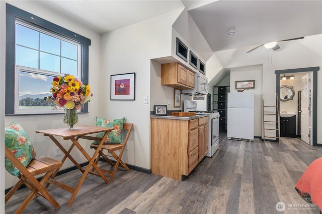 9177 Collins Road, Sedro Woolley, WA 98284