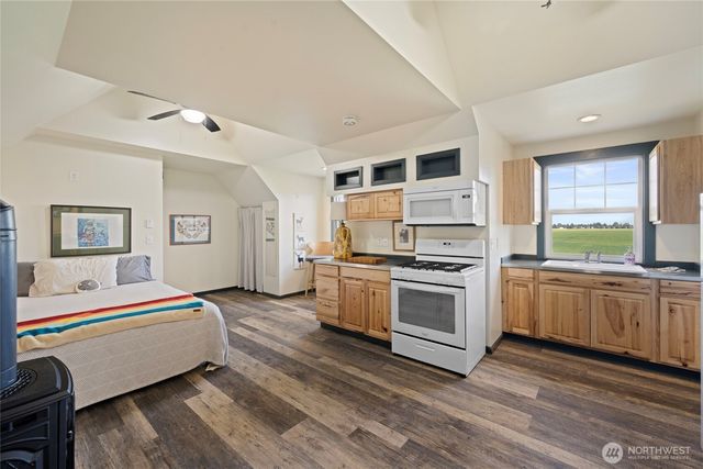 9177 Collins Road, Sedro Woolley, WA 98284