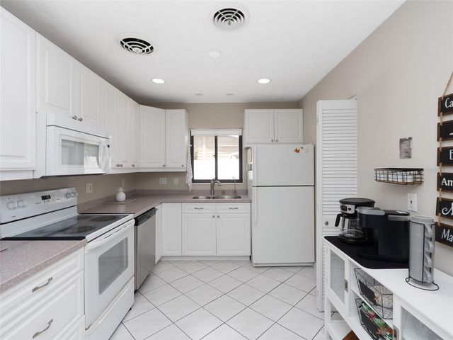 3137 BAY STREET, Sarasota, FL 34237