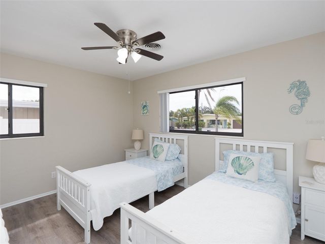 3137 BAY STREET, Sarasota, FL 34237