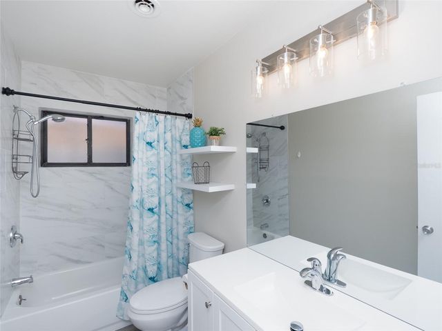 3137 BAY STREET, Sarasota, FL 34237